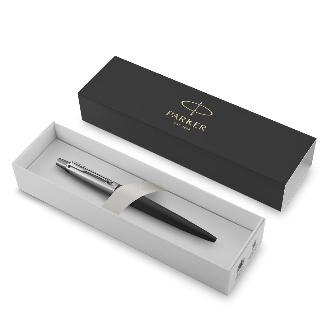 Jotter Ballpoint Pen M Blue Ink - Bond Street Black & Chrome Trim