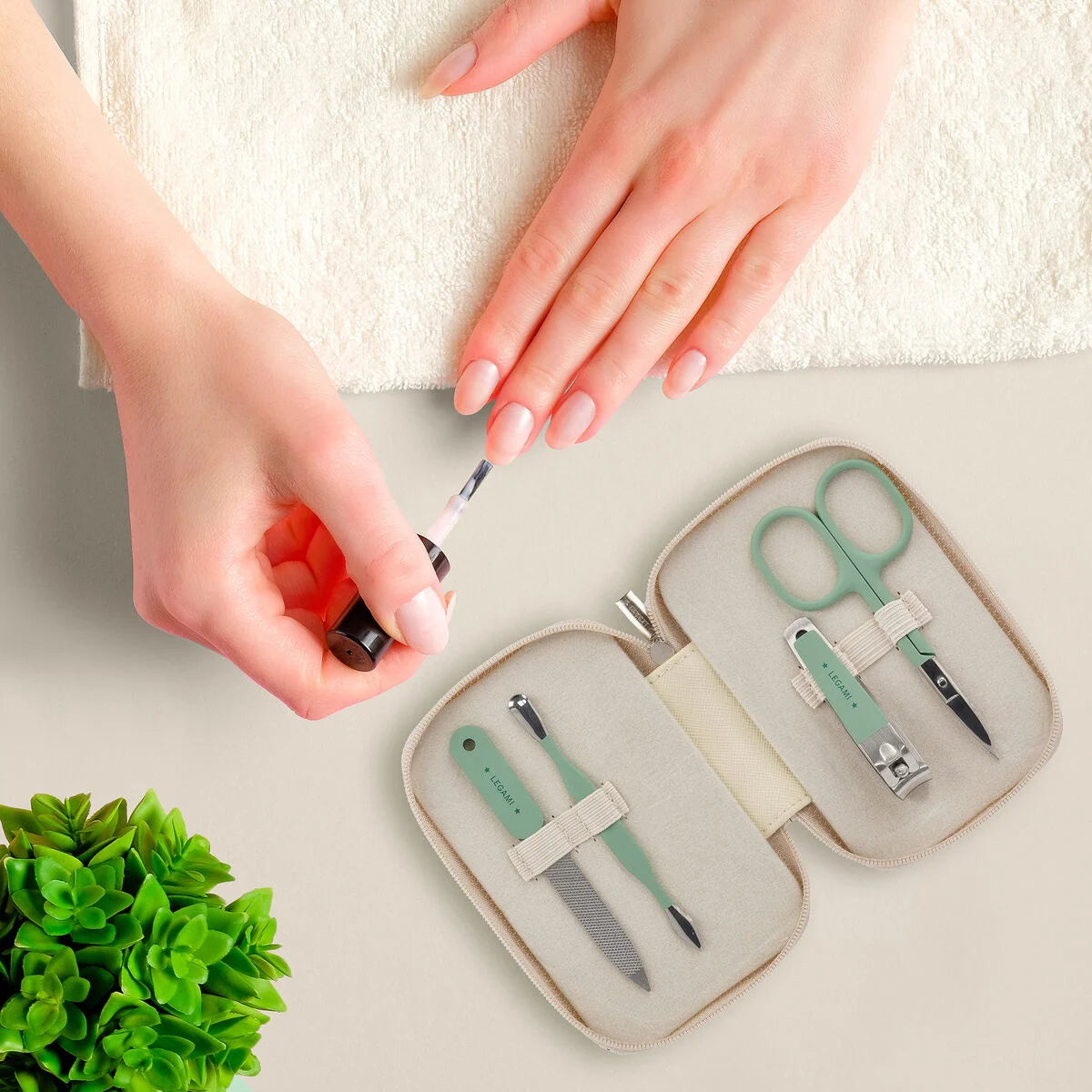 Legami Manicure Kit