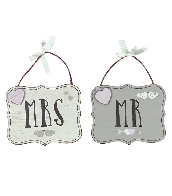 Love Story Wooden Plaques A Set Of 2pcs - Mr & Mrs