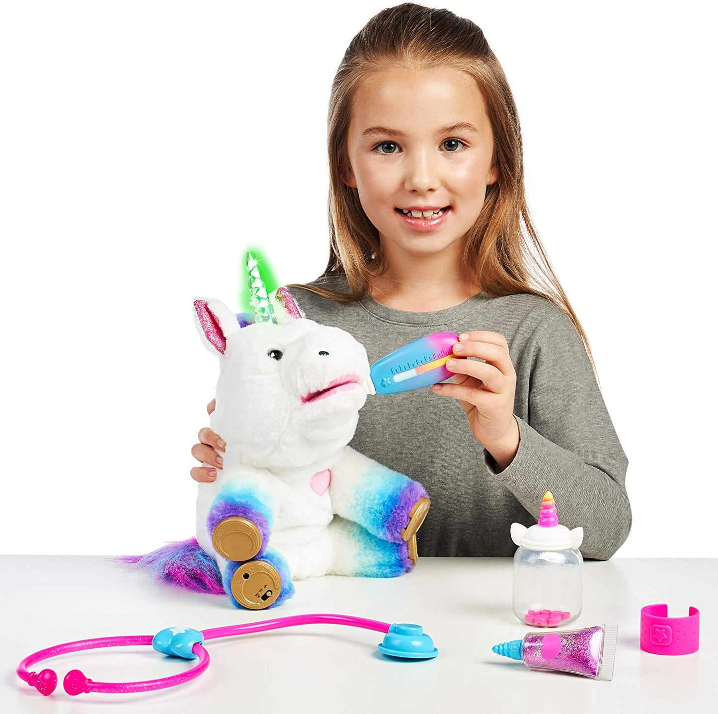 Little Live RAINGLOW Unicorn Vet Set