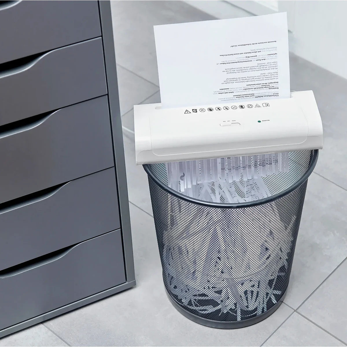 Monolith Strip Cut Paper Shredder