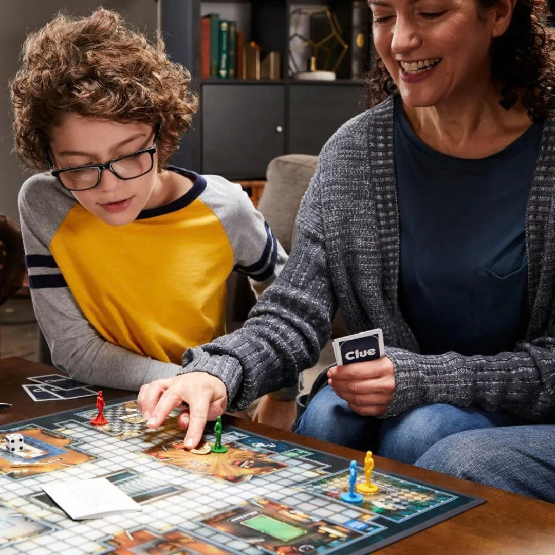 Hasbro - Cluedo +8y
