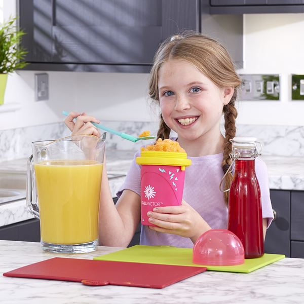 ChillFactor Colour Shock Slushy Maker - Perfectly Pink