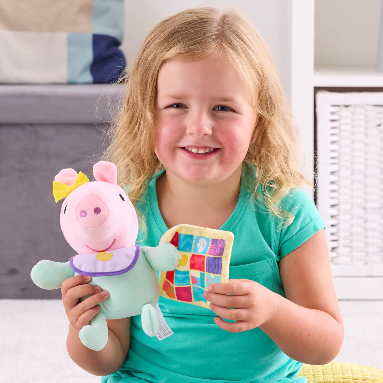 Peppa Pig - Evie With Blanket +18m
