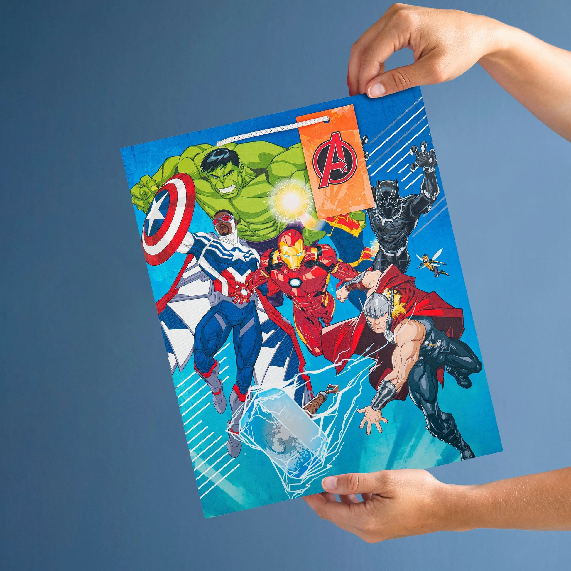 Hallmark Gift Bag Medium 33 x 26.5cm - Marvel Avengers
