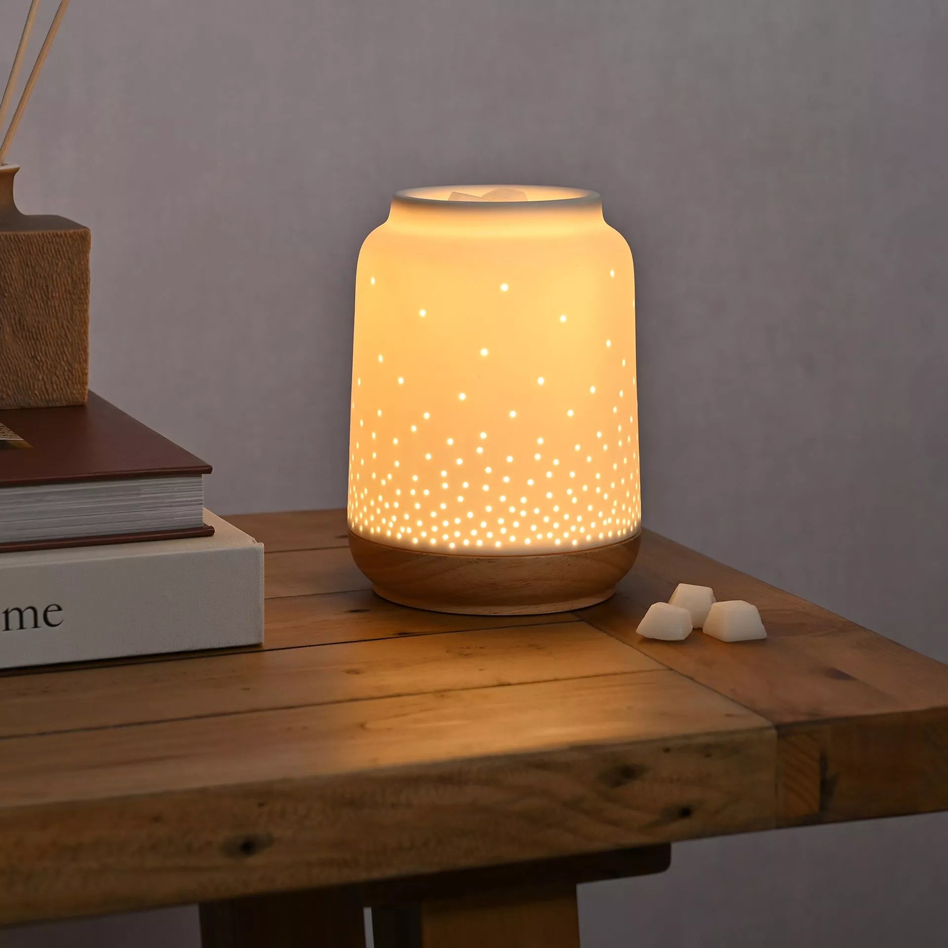Hestia Ceramic Aroma Lamp