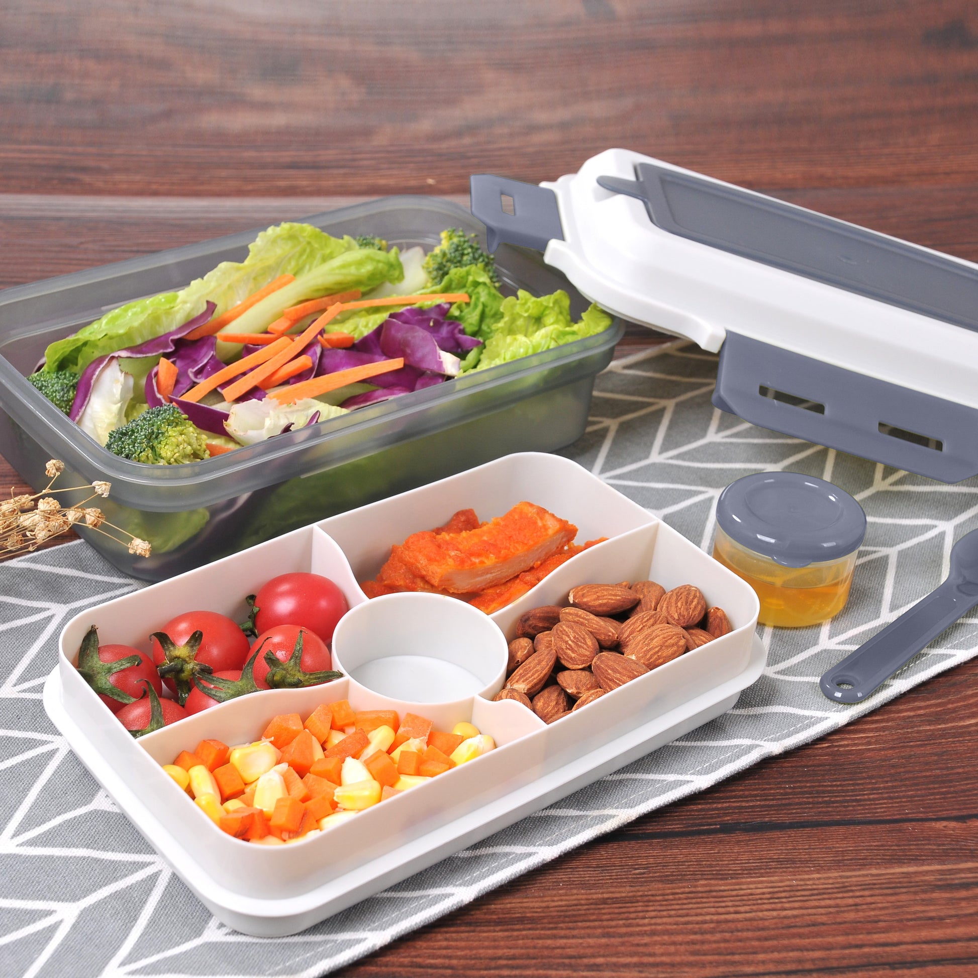 H&L Rectangular On-The-Go Lunch Box With Silicone Ring 1.2L