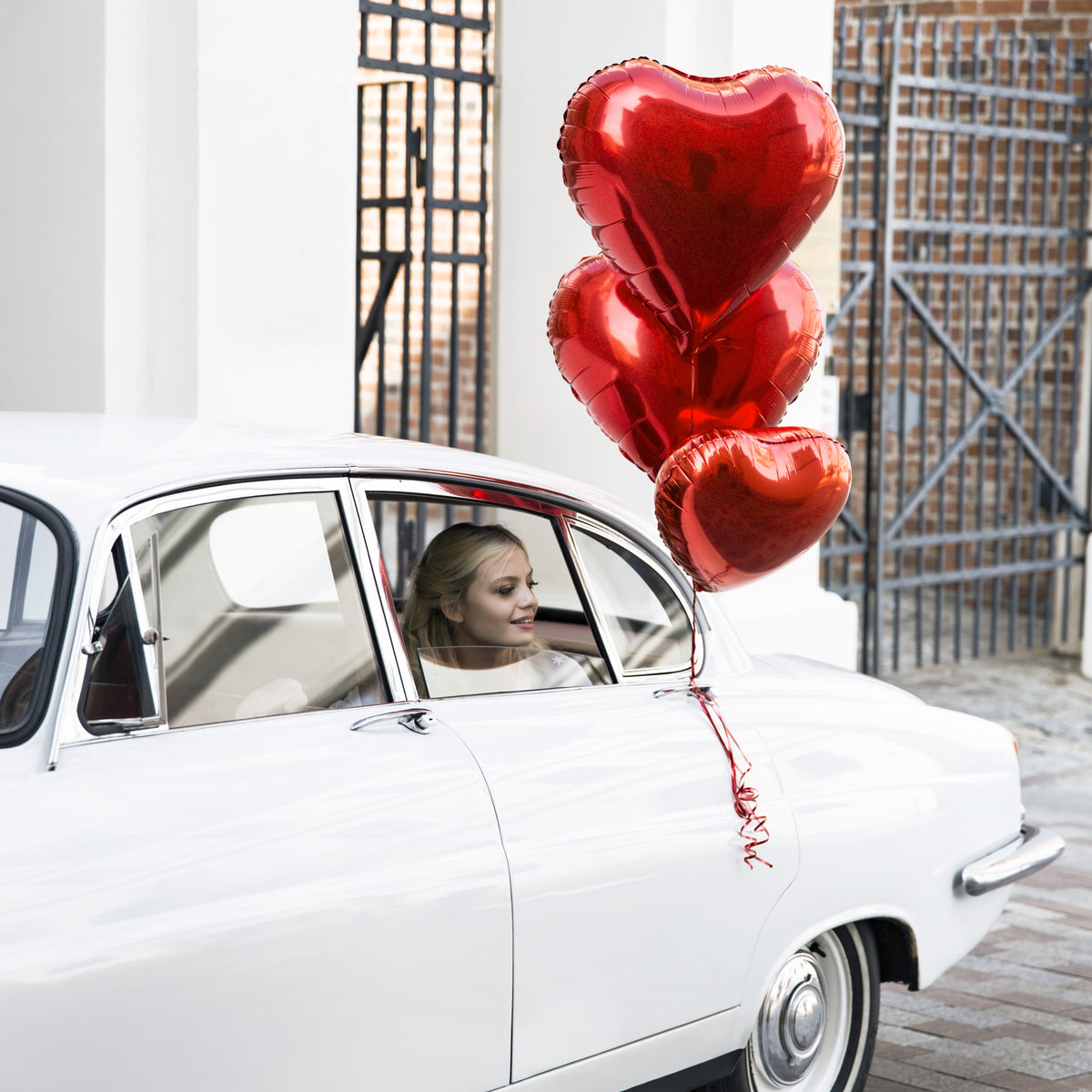 PartyDeco Helium Foil Balloon 35cm - Heart Red