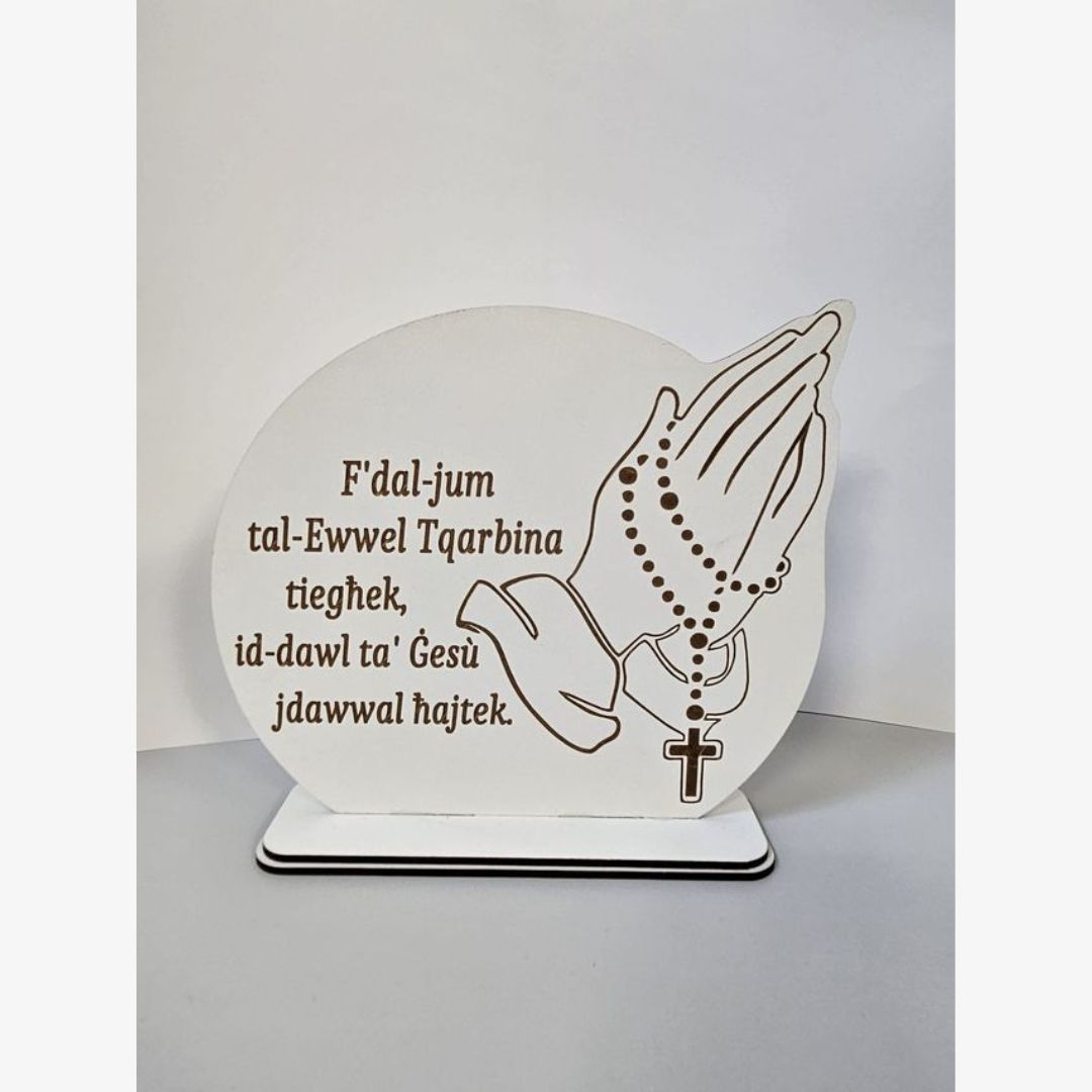 White Wooden Plaque Tal-Ewwel Tqarbina