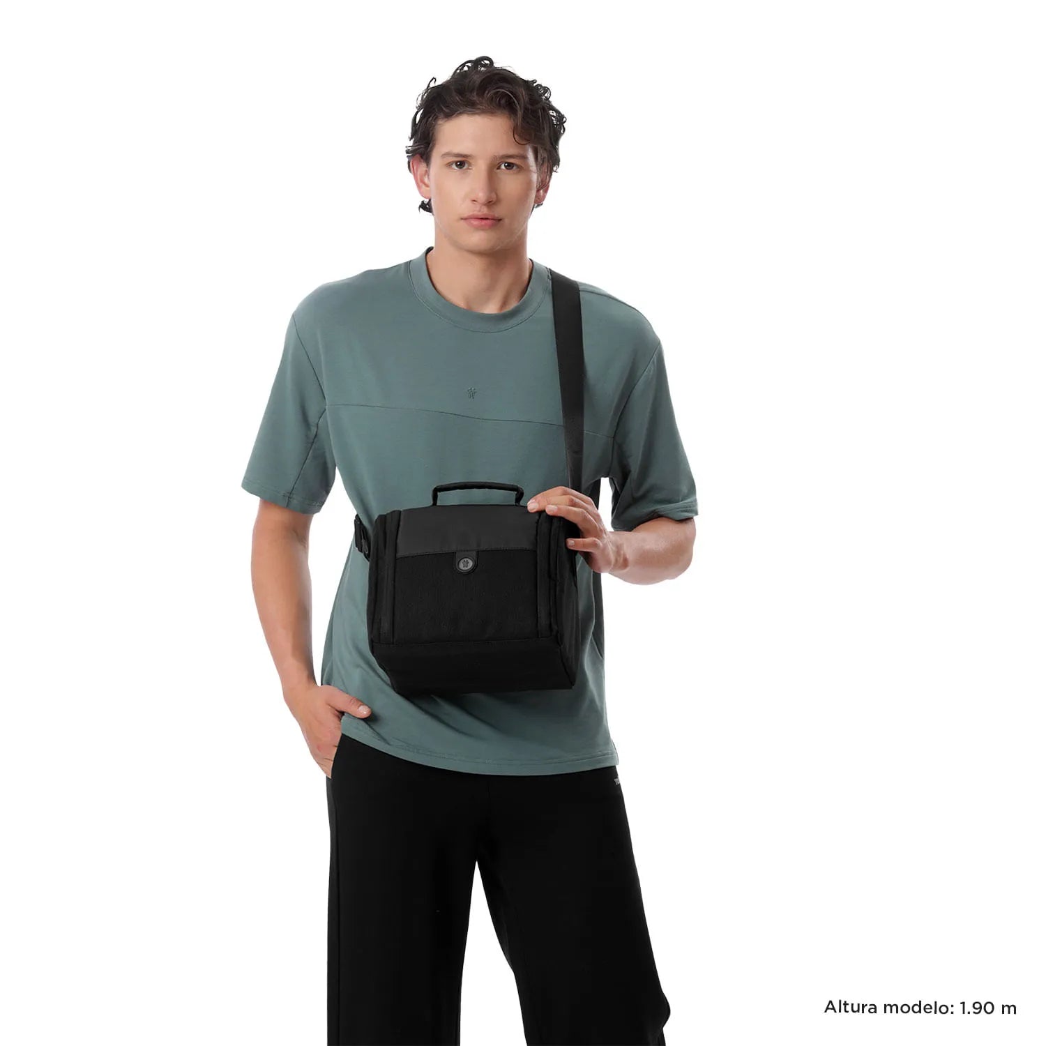 Totto Lunch Bag 21 x 23.5 x 19cm - Black