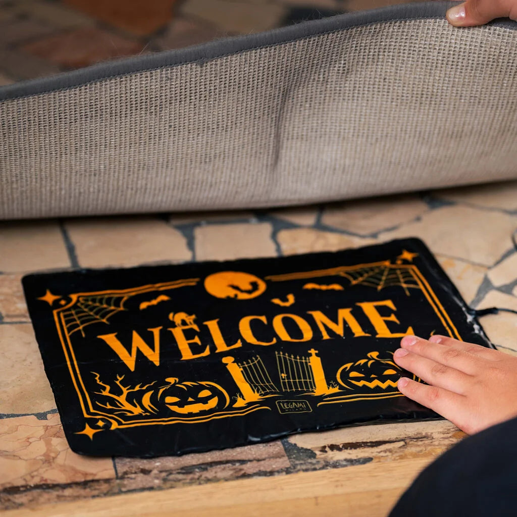 Legami - HALLOWEEN EDITION - Undermat with Sound Effects - Screaming Doormat Sensor