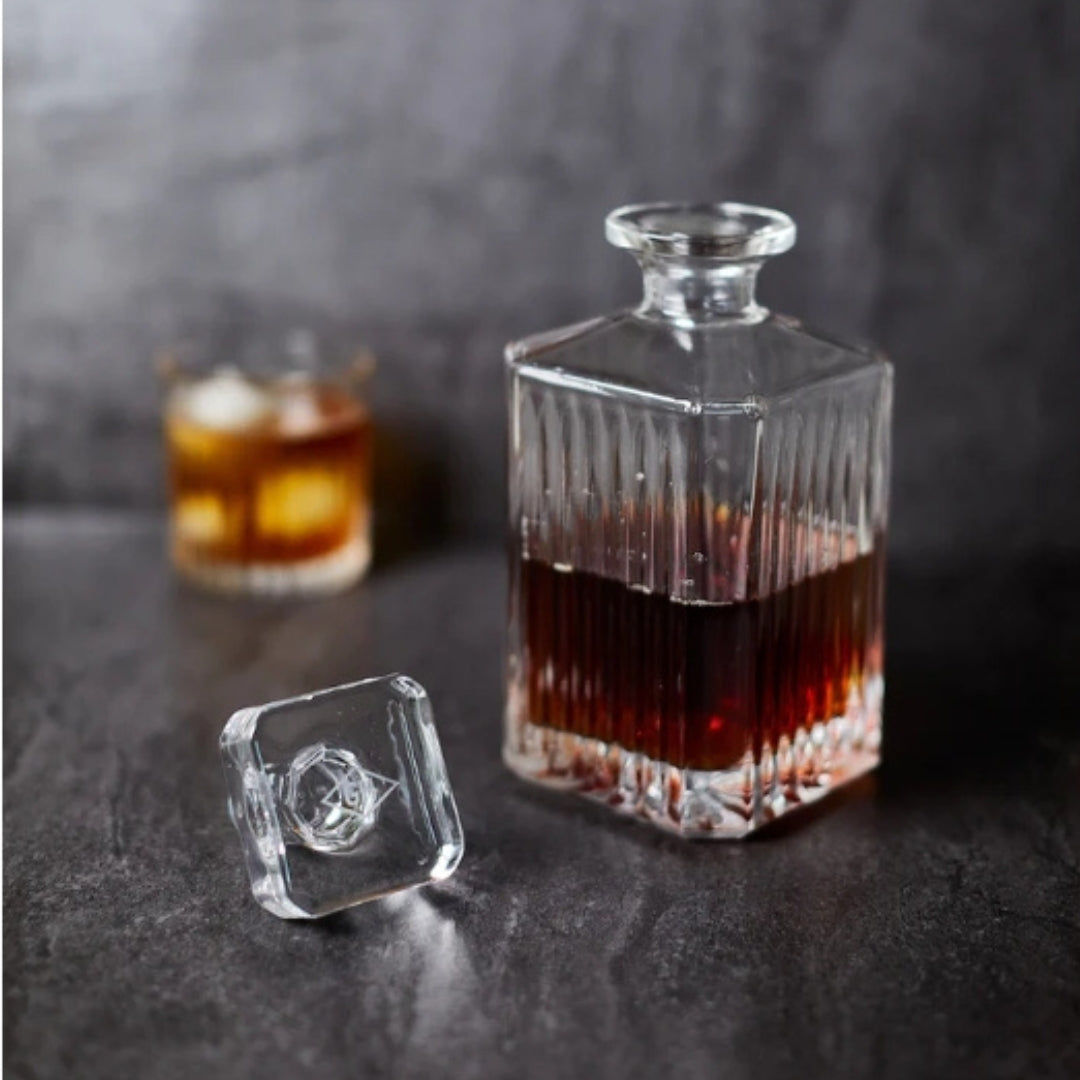 Gentlemen's Hardware - Glass Whisky Decanter 850ml