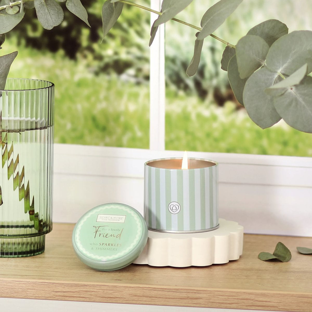 H&H Tin Candle 125g - Botanical Breeze - Friend