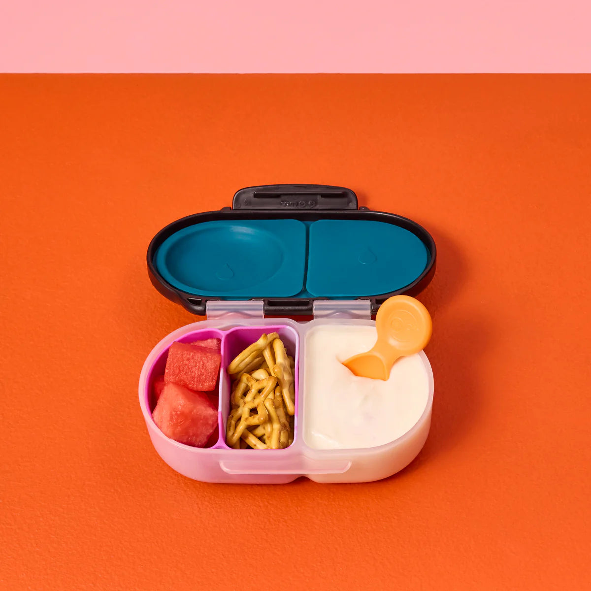B.Box Silicone Bento Buddy - Snackbox - Berry